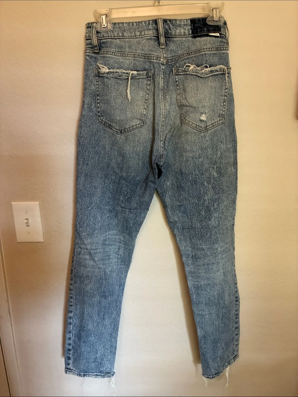 Daze Denim High Rise Distressed Straight Leg Jeans Medium Wash size 28